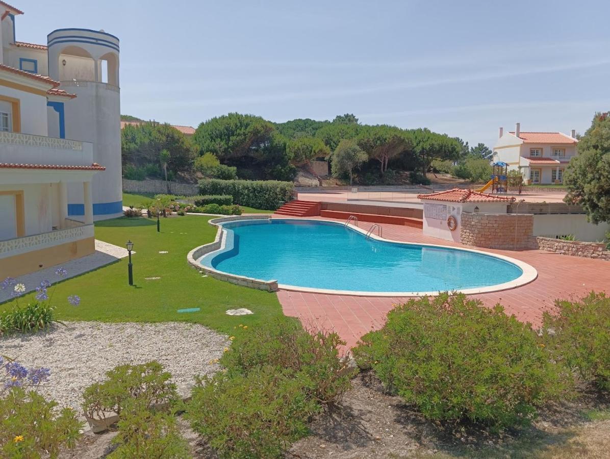 Apartamento Em D'El Rey-Obidos Beach & Surf Amoreira  Экстерьер фото